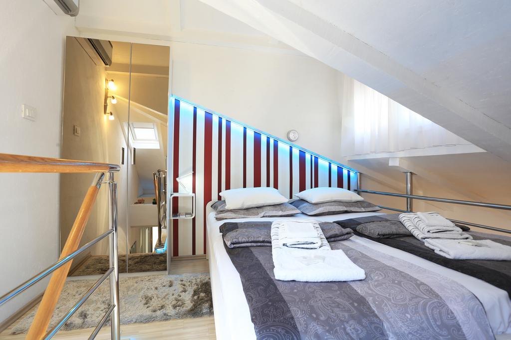 Apartments Ella Split Cameră foto
